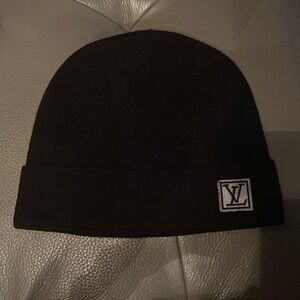 black , Lv beanie